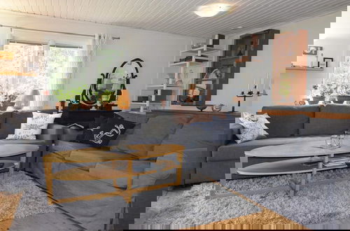 Foto 11 - 6 Person Holiday Home in Monsteras-by Traum
