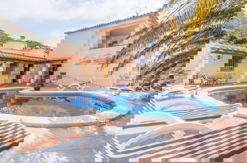 Foto 1 - Modern Villa in Roses With Private Pool