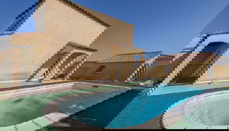 Foto 1 - Holiday Home Near Beach With Private Pool