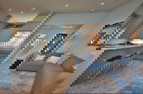 Photo 18 - Langley Waterfront Condo by Avantstay A+ Views