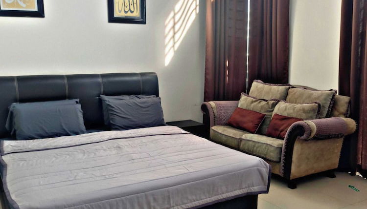 Foto 1 - KLIA AIRPORT HOMESTAY 9