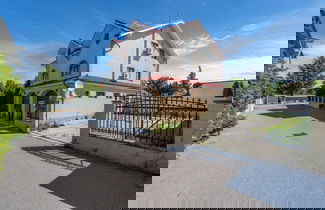 Foto 1 - Faraway Aparthotel near Airport