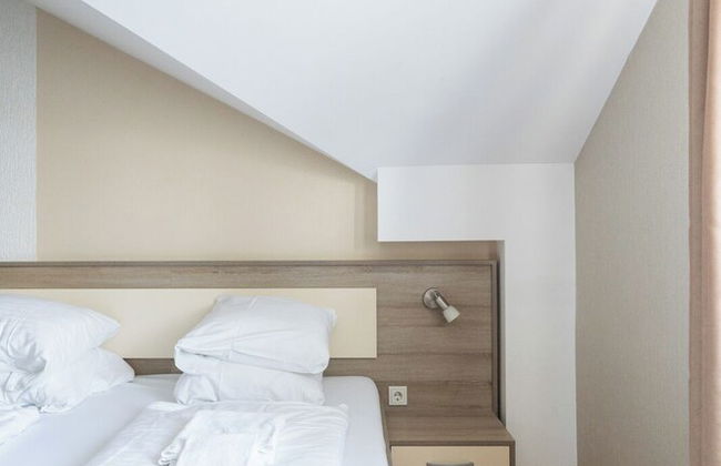 Faraway Aparthotel near Airport - Foto 38