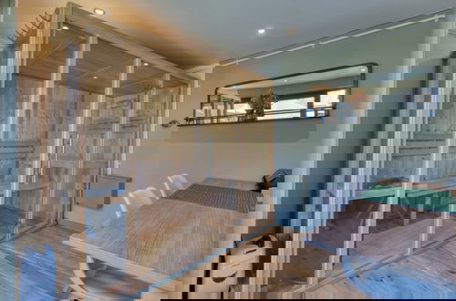 Photo 51 - Stylish 2BD with Private Garden & Sauna