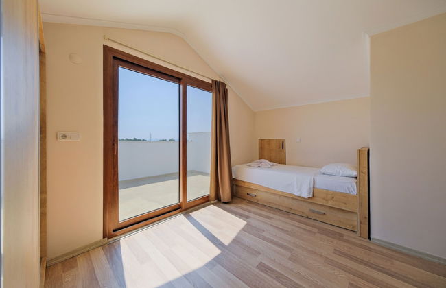 Talia deniz manzaralı 4 odalı lüks Villa - Photo 4