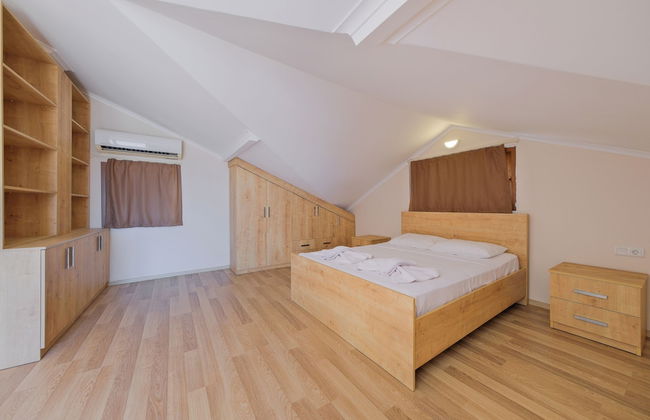 Talia deniz manzaralı 4 odalı lüks Villa - Photo 5