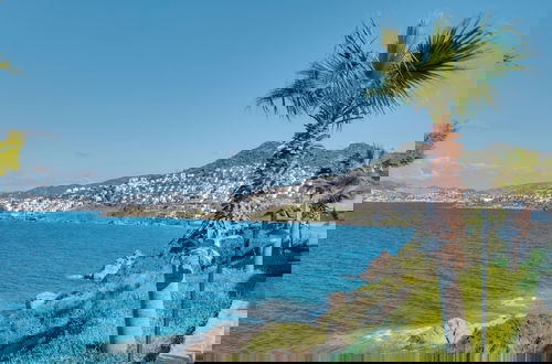 Foto 6 - Luxury Waterfront House 9 min to Yalikavak Marina