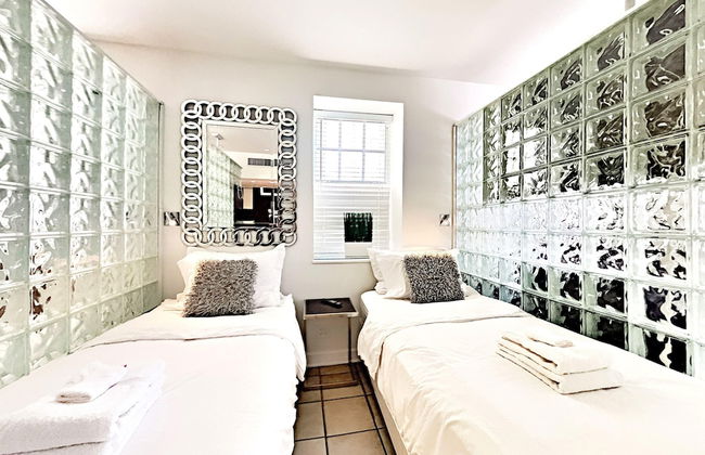 Beachfront 4 Room Ocean Drive Deluxe Suite - Foto 18