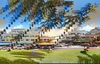 Foto 3 - Beachfront 4 Room Ocean Drive Deluxe Suite