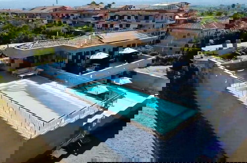 Foto 1 - Aurora View Resort