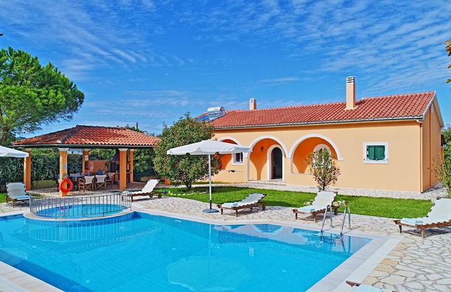 Villa Vasiliki in Roda - Foto 1