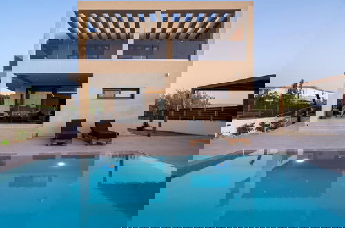 Foto 8 - Diamond Villa With Swimming Pool