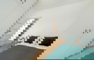Photo 2 - Apartment With Parking by Renters