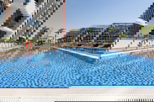 Foto 1 - Waves - Azizi Riviera 24: Modern 1 Bedroom Apartment