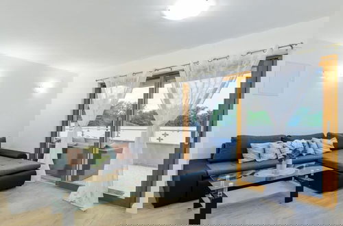 Foto 9 - New Villa With Pool and Roof Terrace