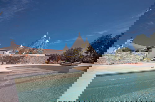 Foto 1 - TD Trulli Benedetta w Pool in Peaceful Nature