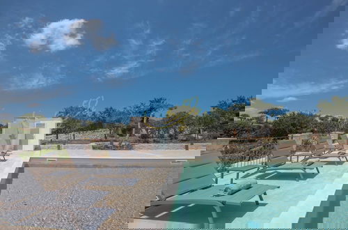 Foto 7 - TD Trulli Benedetta w Pool in Peaceful Nature