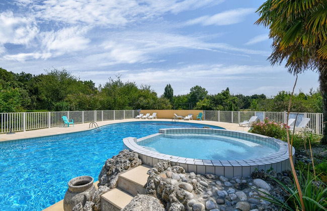 Gite in Holiday Park With Swimming Pool - Foto 15