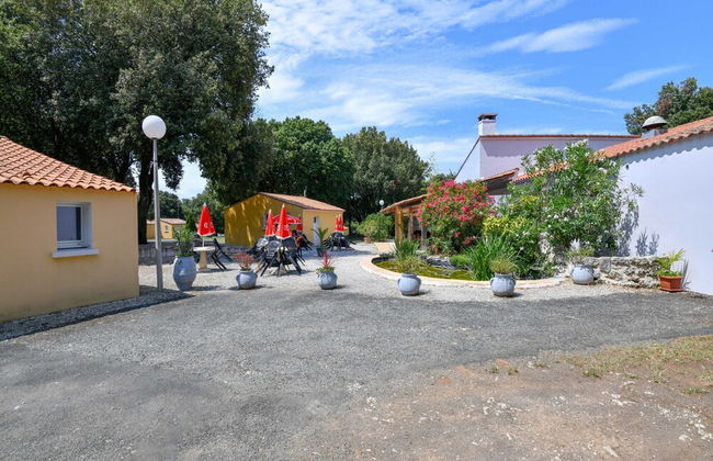 Gite in a Holiday Park With Swimming Pool - Foto 27