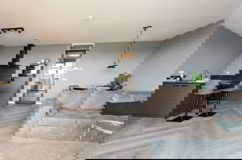Foto 7 - Modern Apartment With Harbour View in Kamperland