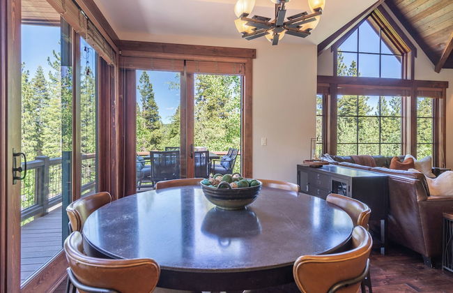 Lux Townhome Next to Village by Sierra Getaways - Foto 23