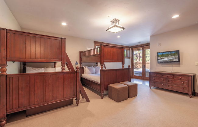 Lux Townhome Next to Village by Sierra Getaways - Foto 6