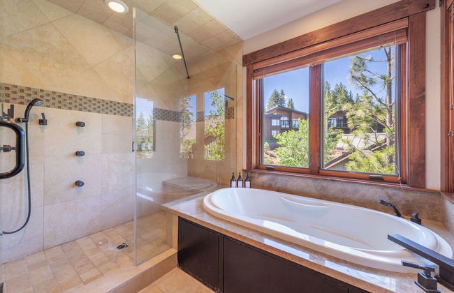 Lux Townhome Next to Village by Sierra Getaways - Foto 29