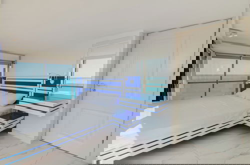 Photo 22 - Panorama