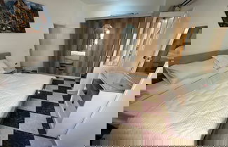 Foto 2 - Comfy One-Bedroom Apartment