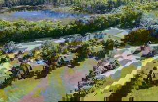 Foto 1 - The Rushes