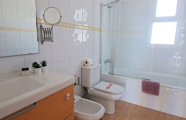 Belvilla by OYO Apartment in Arona - Foto 18