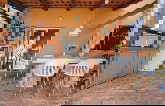 Foto 2 - Comfortable Apartment With Private Terrace