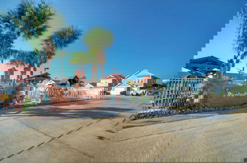Foto 63 - 16 Palms by Avantstay Luxury Getaway, Backyard Oasis Pool & Playscape Access