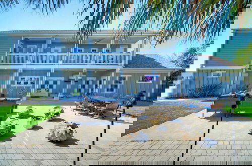 Foto 46 - 16 Palms by Avantstay Luxury Getaway, Backyard Oasis Pool & Playscape Access