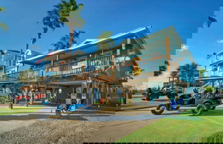 Foto 1 - Private Pool, Large Yard, Game Room, Balcony South By Sunkissed by Avantstay