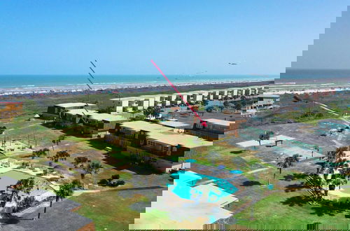 Photo 44 - Port A Escape w/ Pools, Patio, Walk to Beach La Concha by Avantstay