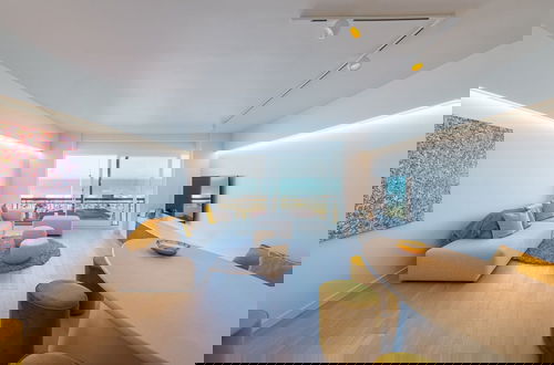 Foto 10 - Bright Apartment Near the Center