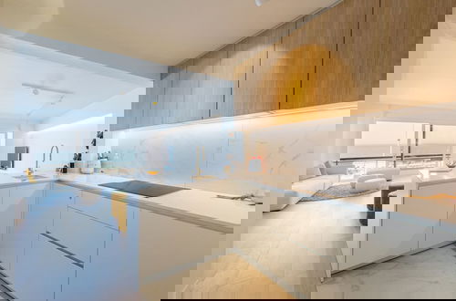Foto 5 - Bright Apartment Near the Center