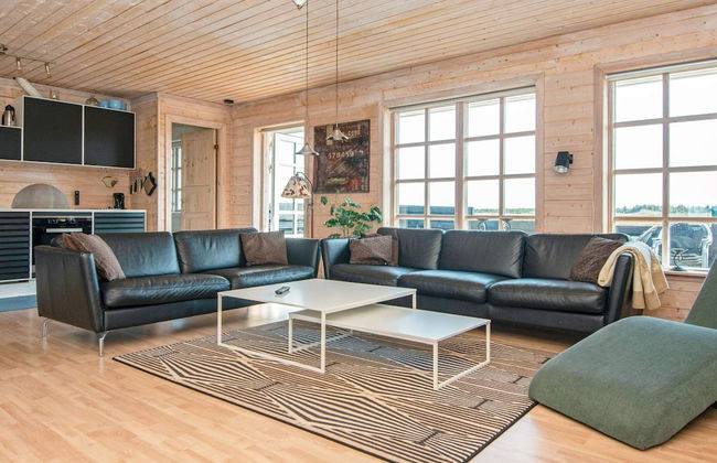 8 Person Holiday Home in Harboore - Foto 8