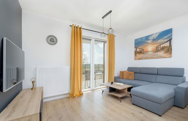 Cozy Seaside Apartment by Renters - Foto 15