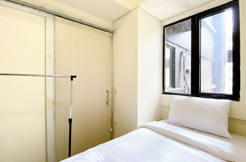 Photo 5 - Best Modern And Nice 2Br At Meikarta Apartment