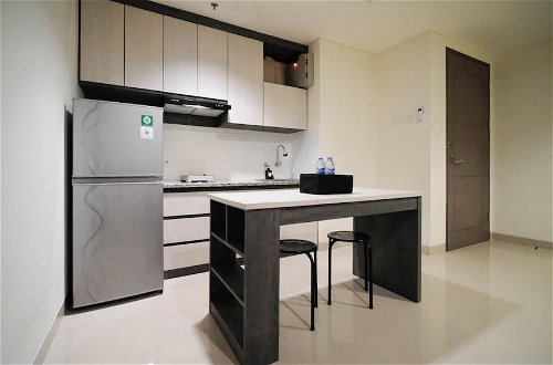 Photo 11 - Good Location And Cozy 1Br At Praxis Apartment