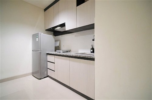Photo 9 - Good Location And Cozy 1Br At Praxis Apartment