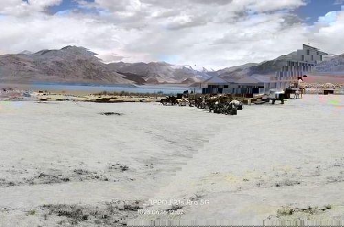 Foto 43 - Pangong Sunrise Cottage & Resort