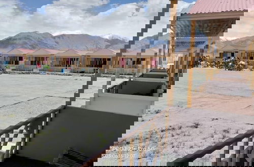 Foto 44 - Pangong Sunrise Cottage & Resort