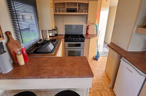 Foto 7 - 3 Bedroom, 8 Berth, Cosy Static Family Caravan