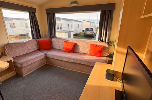 Foto 9 - 3 Bedroom, 8 Berth, Cosy Static Family Caravan