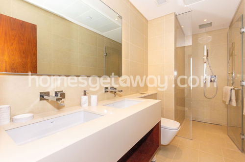 Photo 20 - Homesgetaway- 2BR in Marina Gate Tower 2