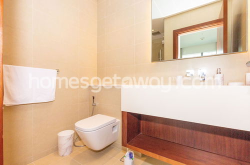 Photo 19 - Homesgetaway- 2BR in Marina Gate Tower 2