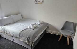 Photo 2 - Lovely Apartment in Swansea